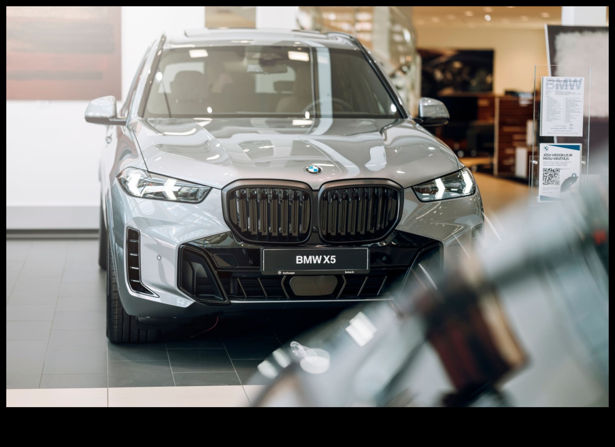 מהפכת הטכנולוגיה: התכונות המתקדמת תמיד של מכוניות יוקרה מודרניות