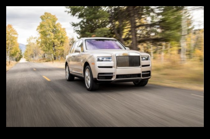 Highway Royalty רכבי שטח מפוארים השולטים בכביש 3 תמלוגים בכביש המהיר: חוגגים את הוד מלכות רכבי השטח היוקרתיים