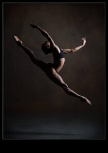 יוקרה לגפיים תחתונות: גלה את האלגנטיות של אמנות רגליים מדהימה